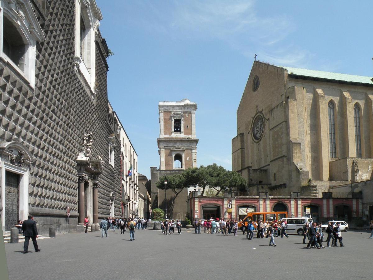 Santa Chiara Home Spaccanapoli ภายนอก รูปภาพ