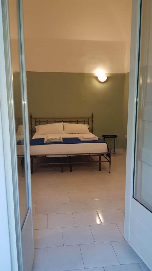 Santa Chiara Home Spaccanapoli ภายนอก รูปภาพ