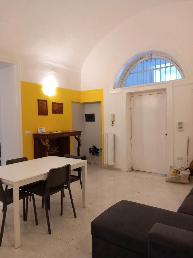 Santa Chiara Home Spaccanapoli ภายนอก รูปภาพ