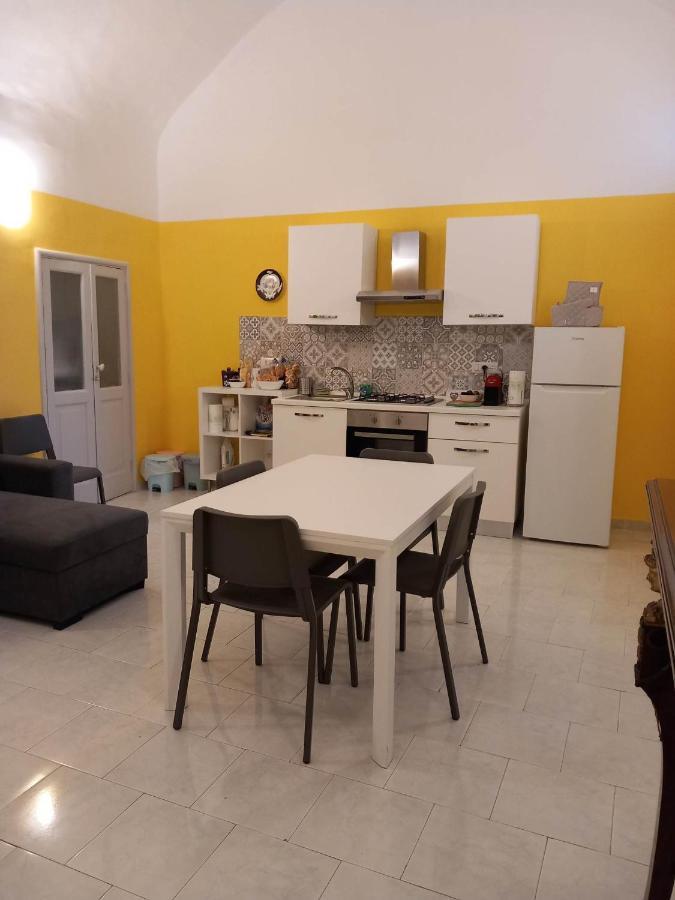 Santa Chiara Home Spaccanapoli ภายนอก รูปภาพ