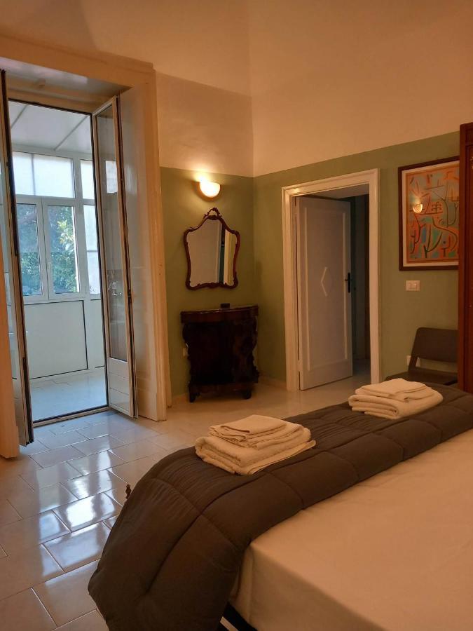Santa Chiara Home Spaccanapoli ภายนอก รูปภาพ