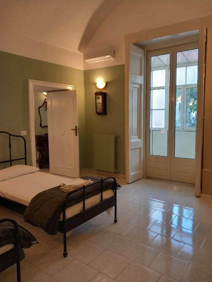Santa Chiara Home Spaccanapoli ภายนอก รูปภาพ