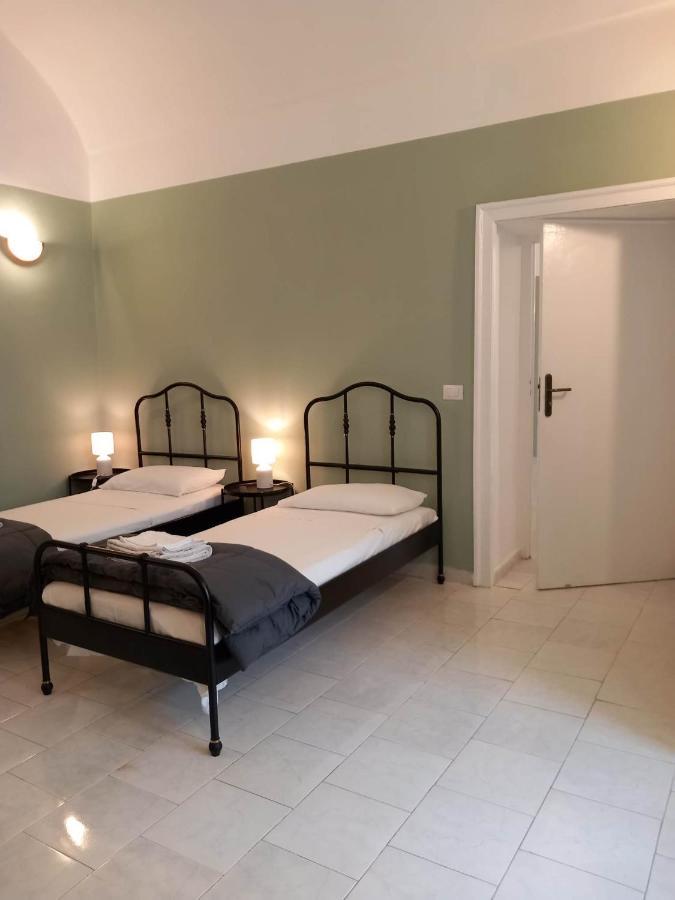 Santa Chiara Home Spaccanapoli ภายนอก รูปภาพ