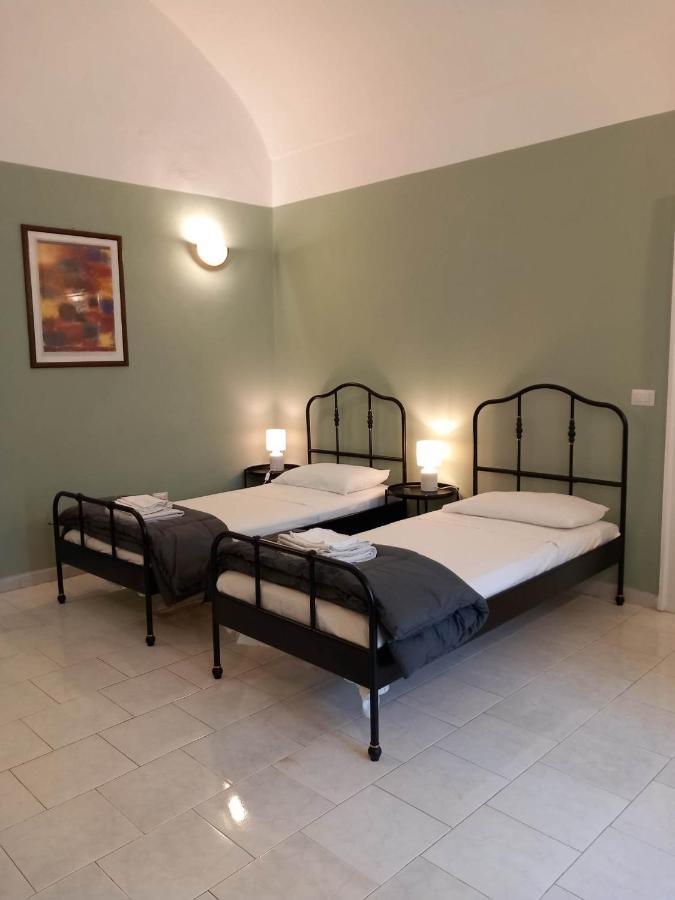Santa Chiara Home Spaccanapoli ภายนอก รูปภาพ